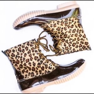 Leopard duck boots